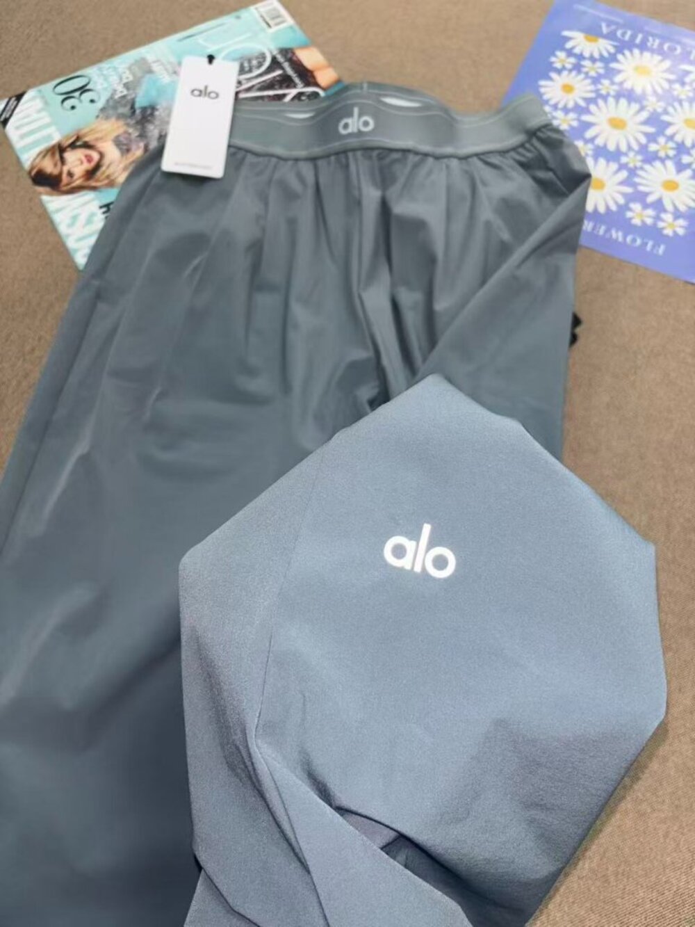 🧊Alo Yoga Suit Up Trouser Steel Gray Regular 🎯 Minimal Style - Picture 3 of 11